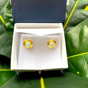 14k Gold and Opal stud earrings